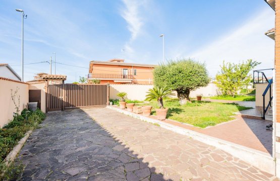 Zu verkaufen Villa Stadt  Roma Lazio