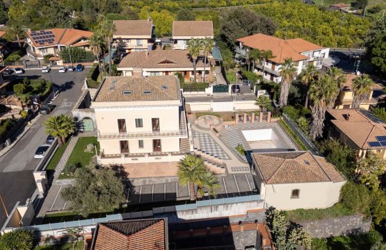 For sale Villa Mountain Aci Sant´Antonio Sicilia